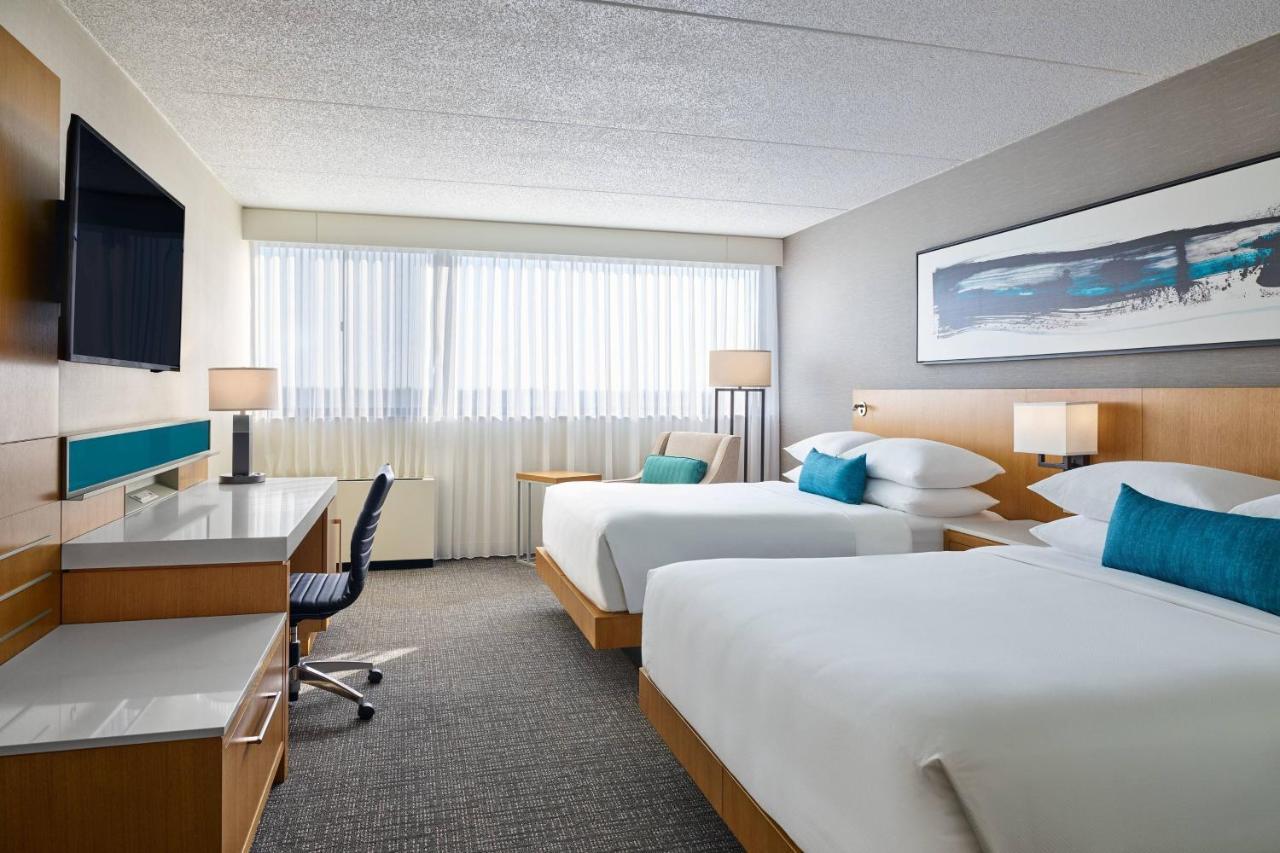 Delta Hotels By Marriott Muskegon Convention Center Εξωτερικό φωτογραφία