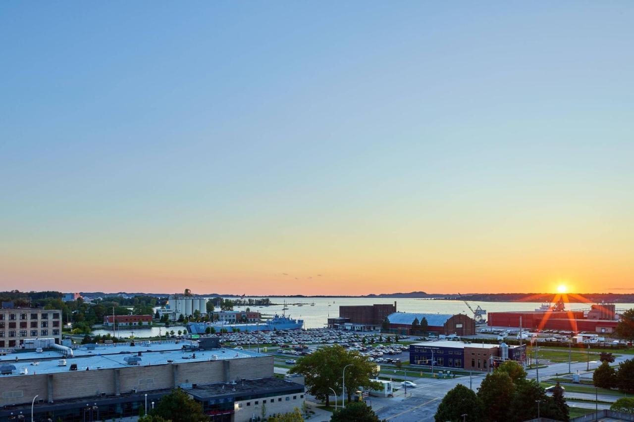 Delta Hotels By Marriott Muskegon Convention Center Εξωτερικό φωτογραφία