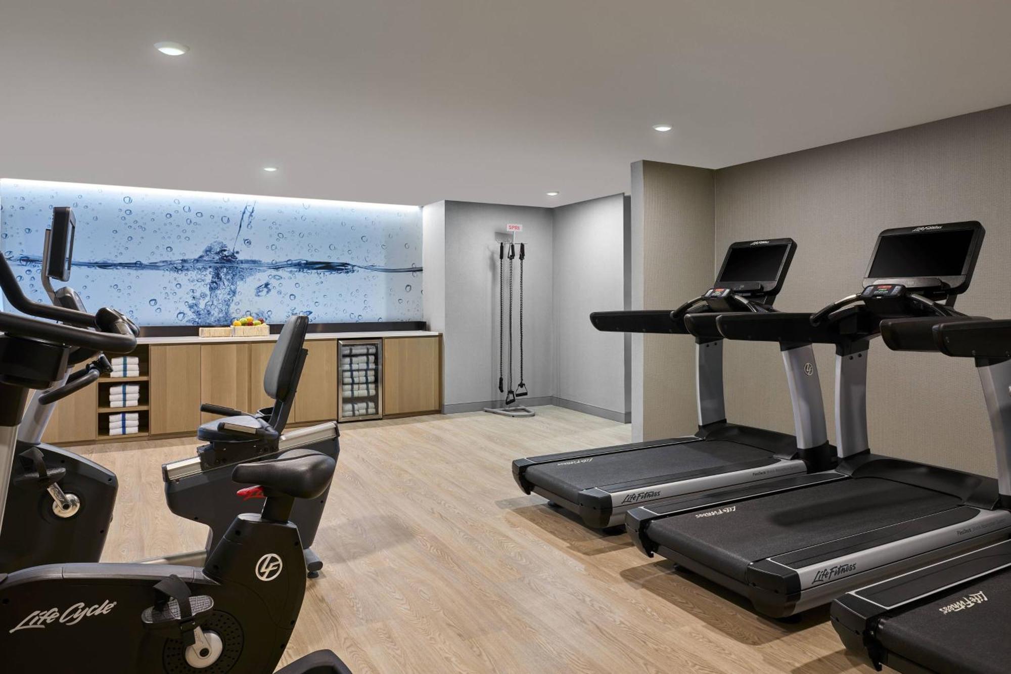 Delta Hotels By Marriott Muskegon Convention Center Εξωτερικό φωτογραφία