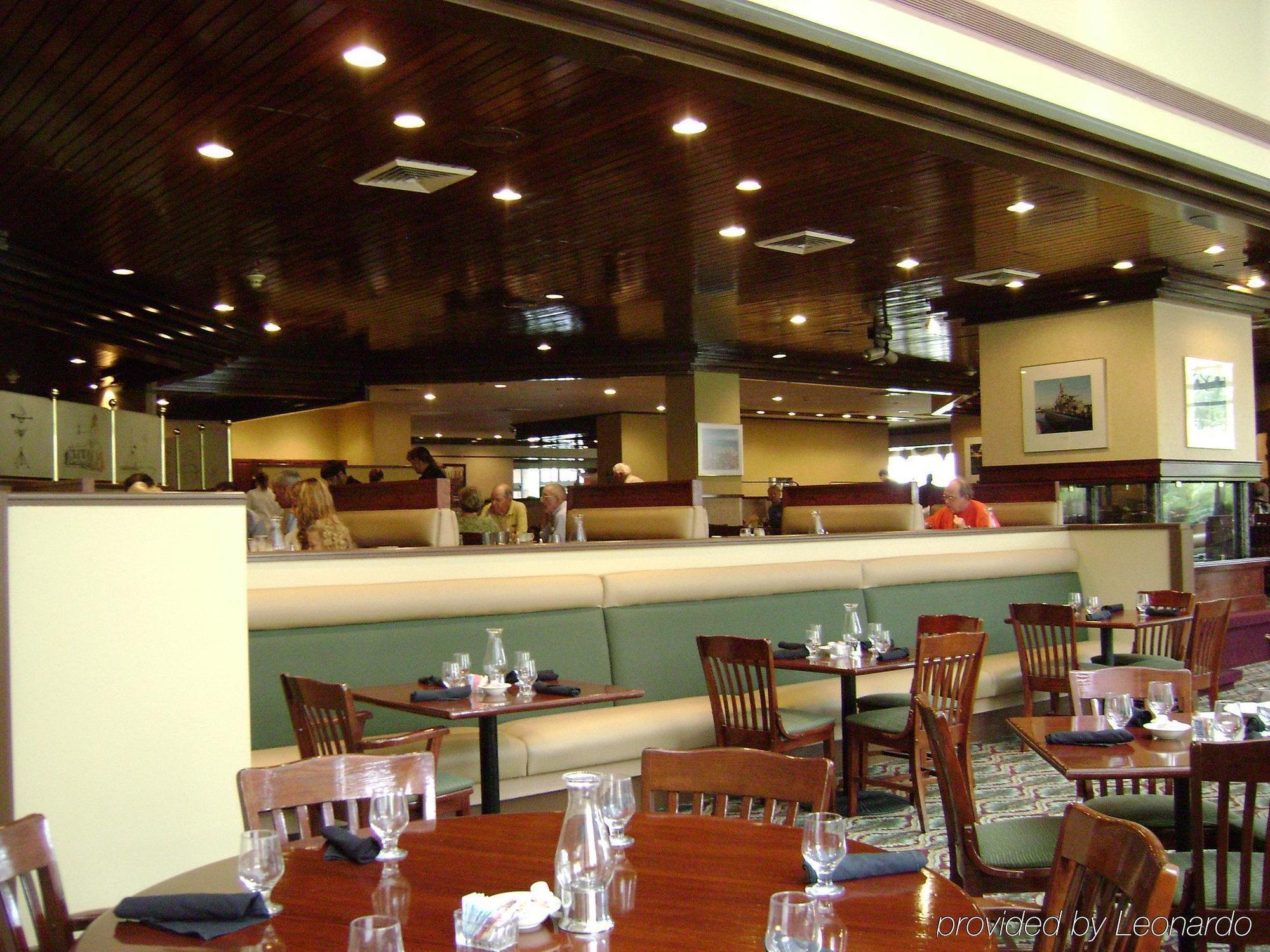 Delta Hotels By Marriott Muskegon Convention Center Εξωτερικό φωτογραφία